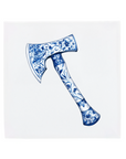 An axe on a Delft Blue ceramic tile without corner ornaments